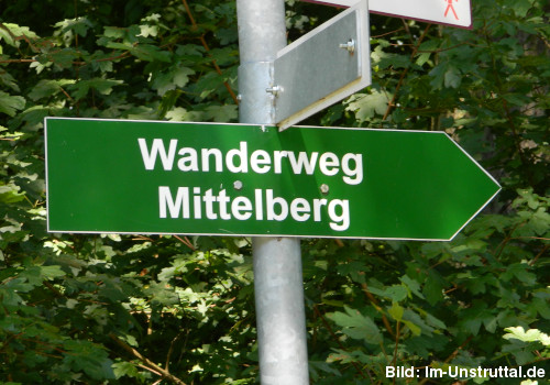 Bild: Wandern zum Mittelberg